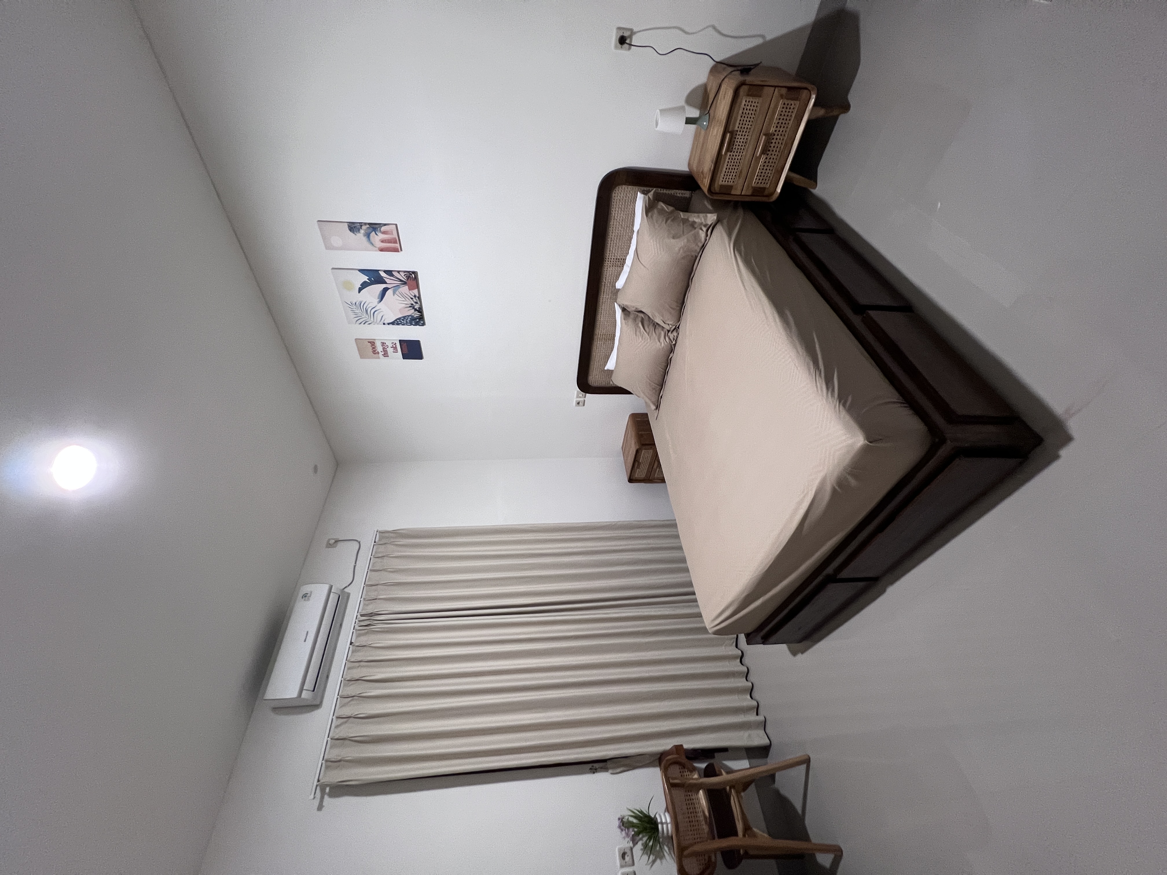 Room 1 corner view